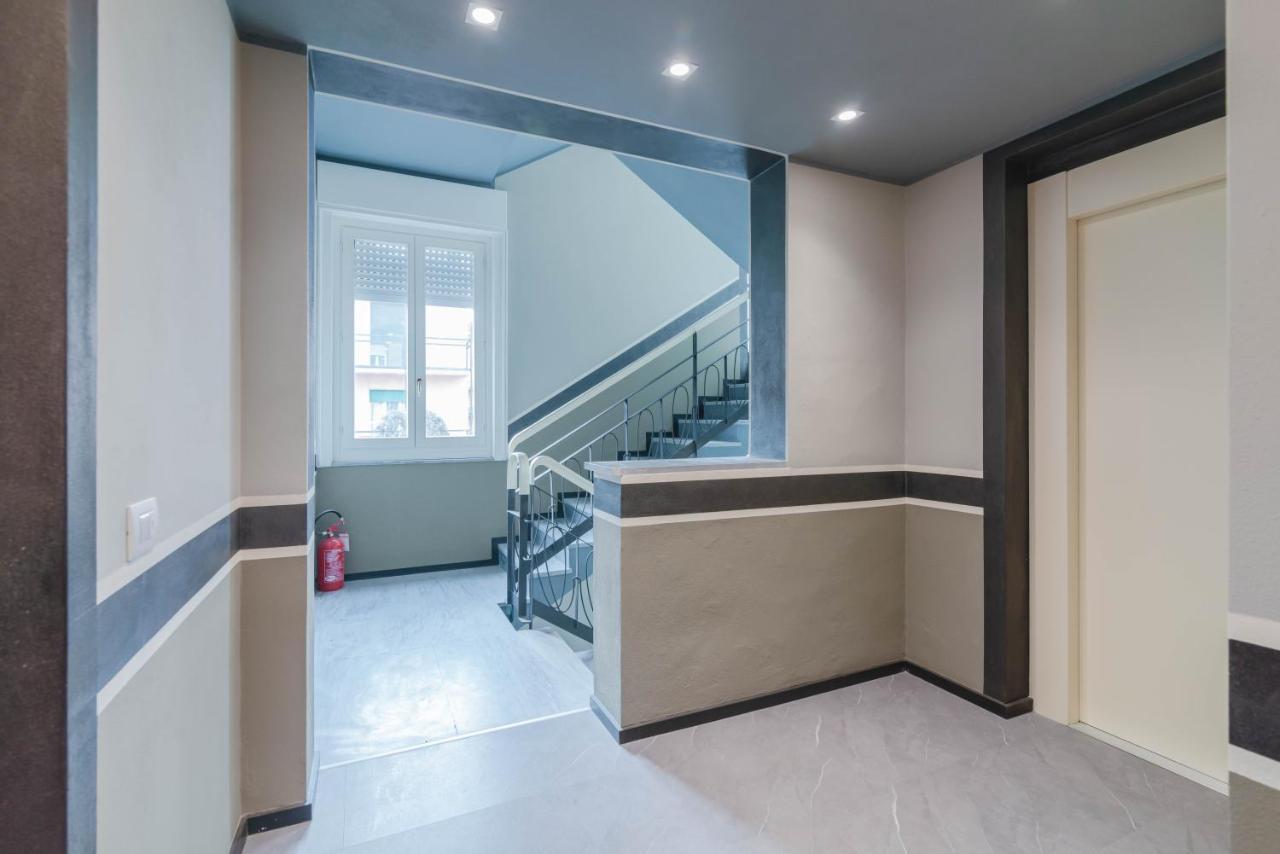 Apartamento Pavia Tower - By Host4U Exterior foto