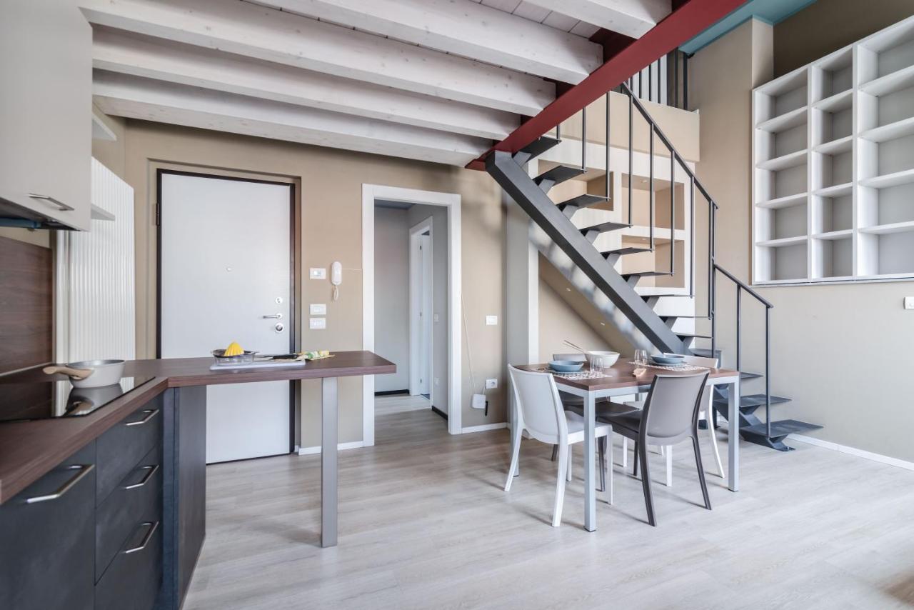 Apartamento Pavia Tower - By Host4U Exterior foto