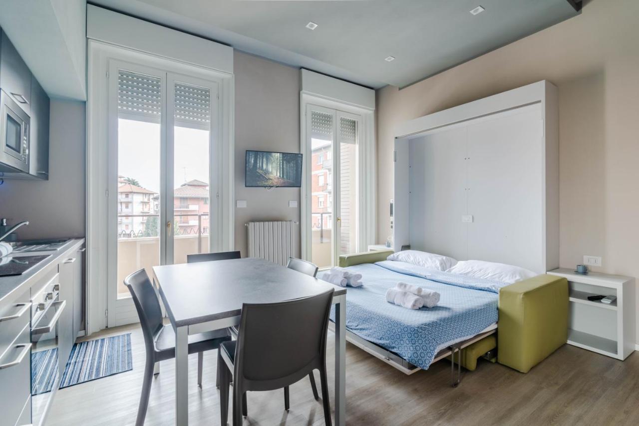 Apartamento Pavia Tower - By Host4U Exterior foto
