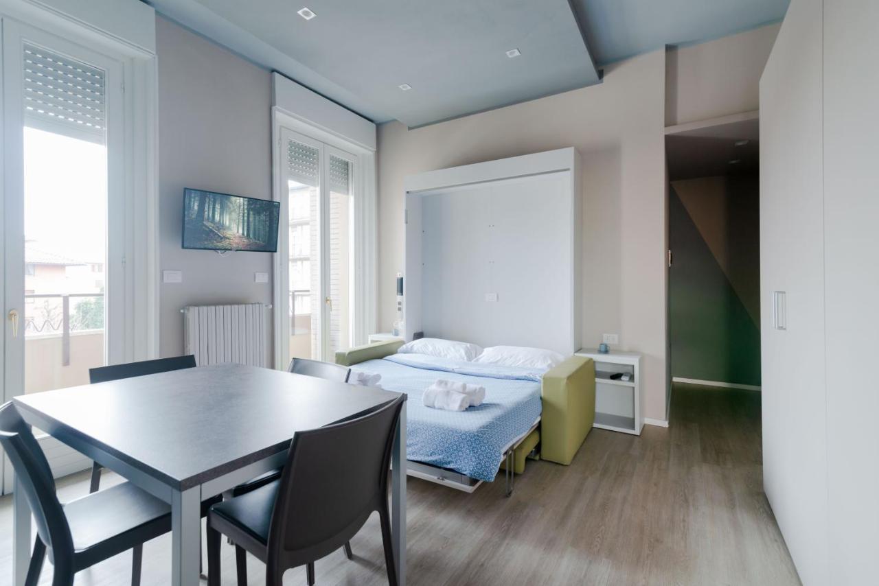 Apartamento Pavia Tower - By Host4U Exterior foto