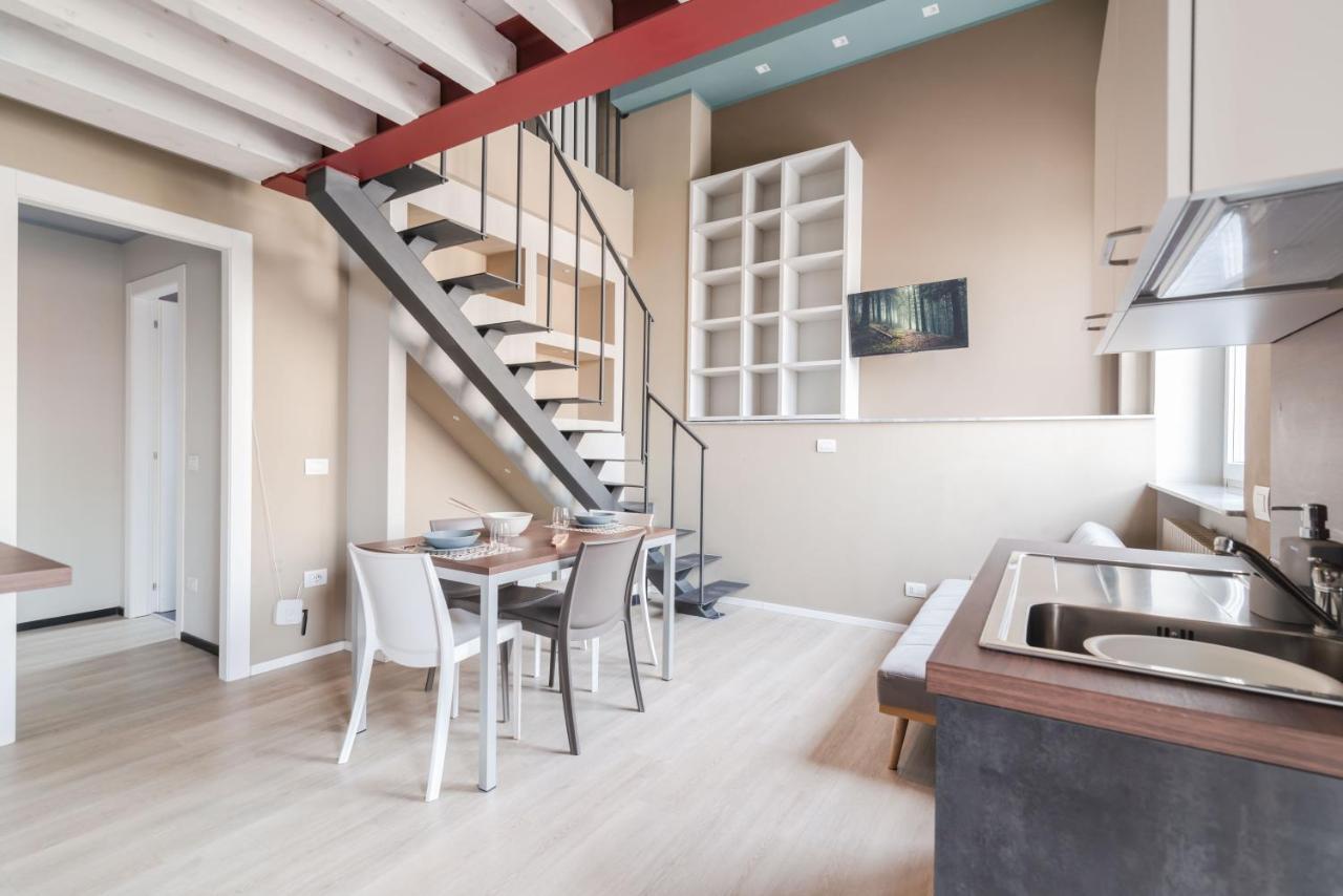 Apartamento Pavia Tower - By Host4U Exterior foto
