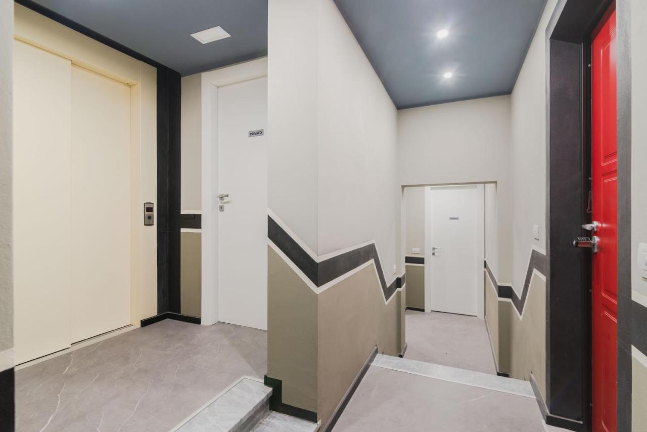 Apartamento Pavia Tower - By Host4U Exterior foto