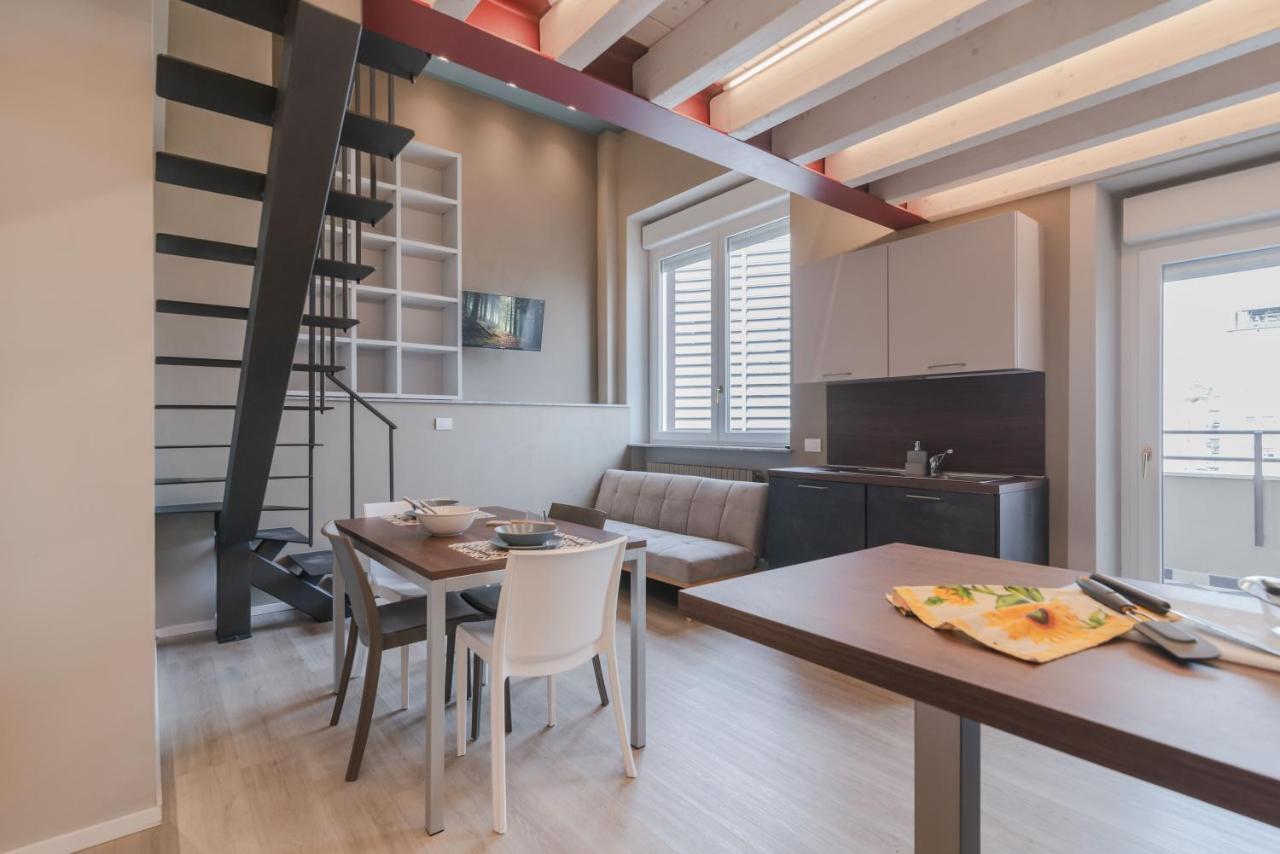 Apartamento Pavia Tower - By Host4U Exterior foto